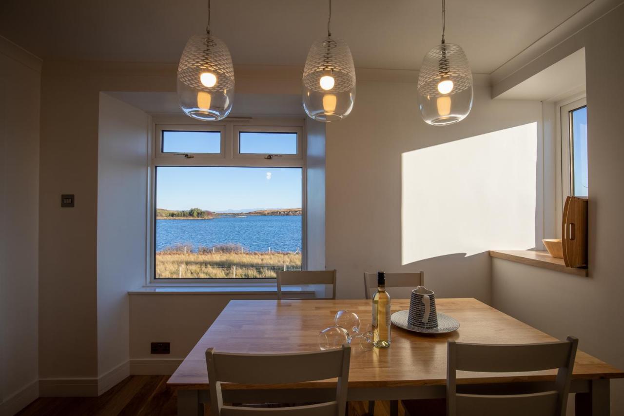 Lochside Villa Staffin Exterior photo